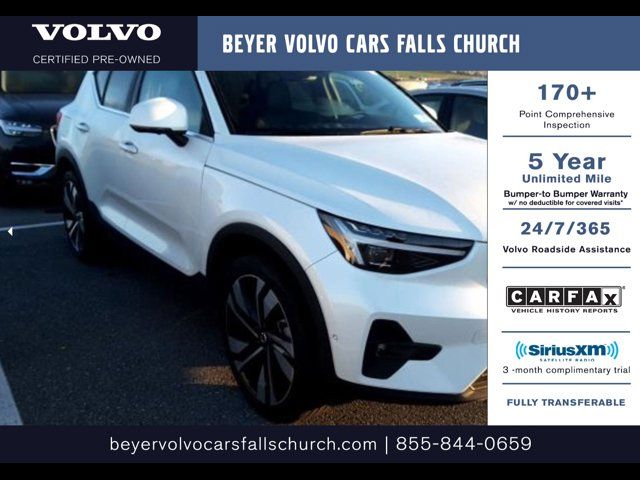 2024 Volvo XC40 Ultimate Bright Theme