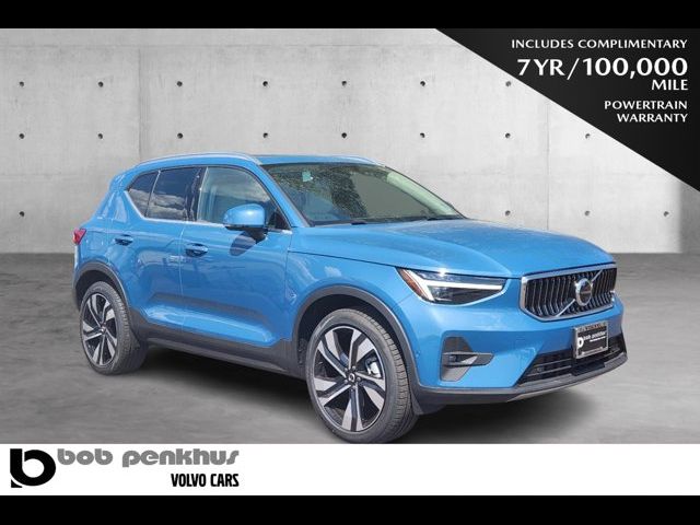 2024 Volvo XC40 Ultimate Bright Theme