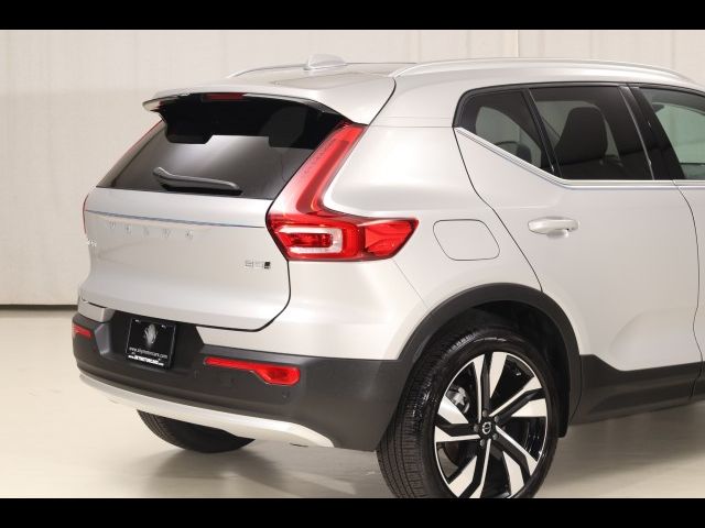 2024 Volvo XC40 Plus Bright Theme