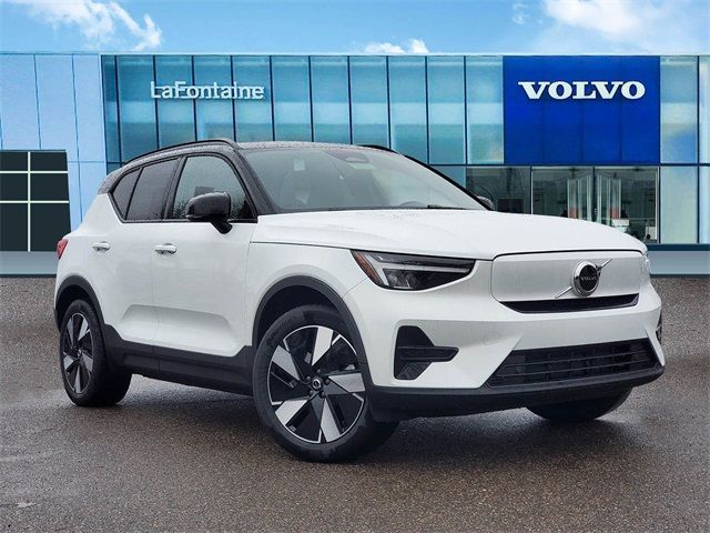 2024 Volvo XC40 Recharge Pure Electric Core