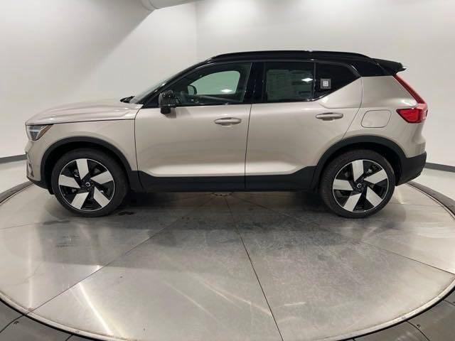 2024 Volvo XC40 Recharge Pure Electric Plus