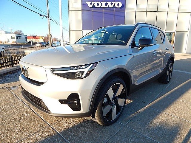 2024 Volvo XC40 Recharge Pure Electric Plus