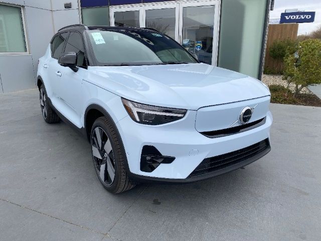 2024 Volvo XC40 Recharge Pure Electric Plus