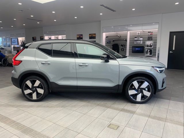 2024 Volvo XC40 Recharge Pure Electric Plus