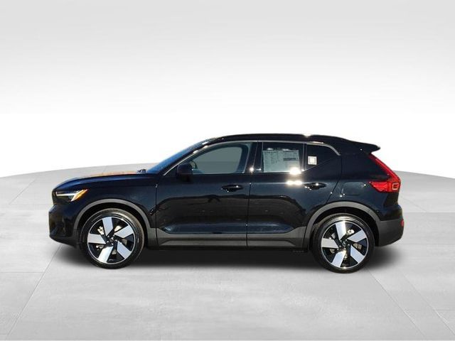 2024 Volvo XC40 Recharge Pure Electric Plus