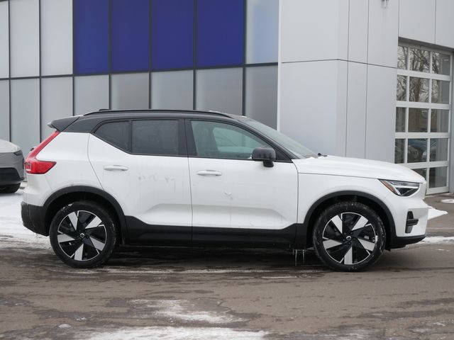 2024 Volvo XC40 Recharge Pure Electric Core