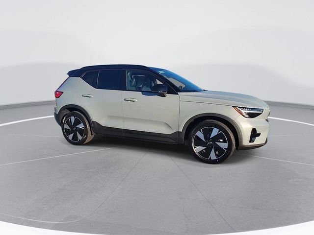 2024 Volvo XC40 Recharge Pure Electric Core