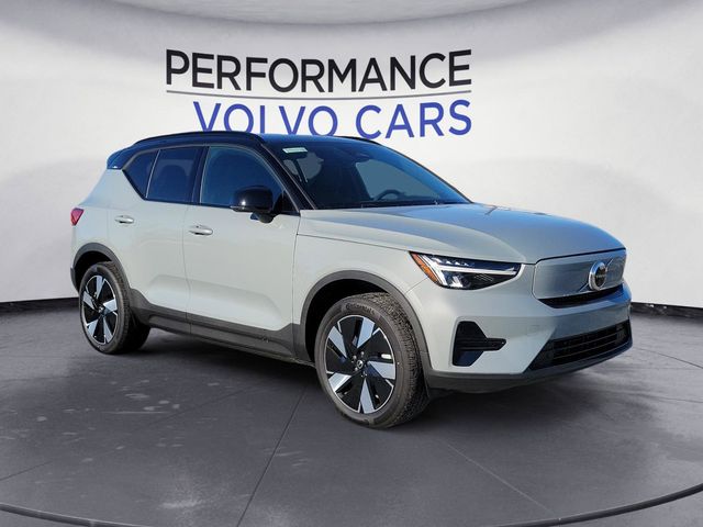 2024 Volvo XC40 Recharge Pure Electric Core