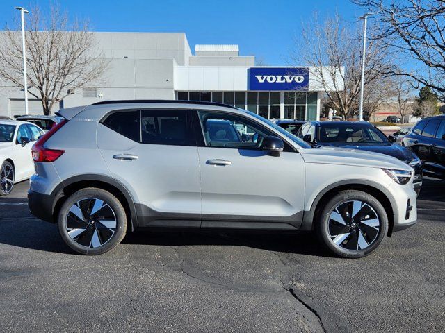 2024 Volvo XC40 Recharge Pure Electric Core