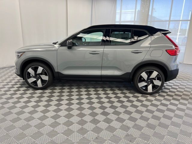 2024 Volvo XC40 Recharge Pure Electric Plus