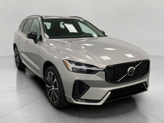 2024 Volvo XC60 Plus Dark Theme