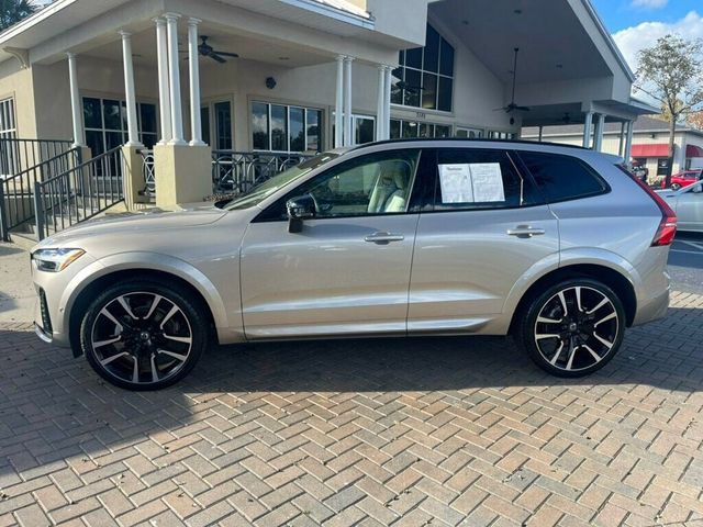 2024 Volvo XC60 Ultimate Dark Theme