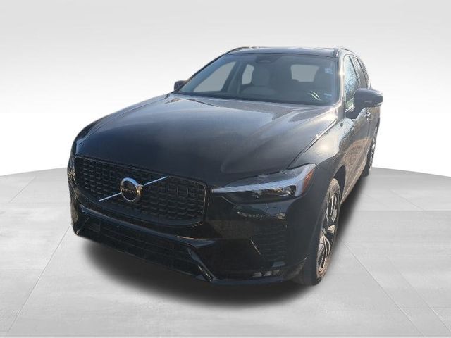 2024 Volvo XC60 Core Dark Theme