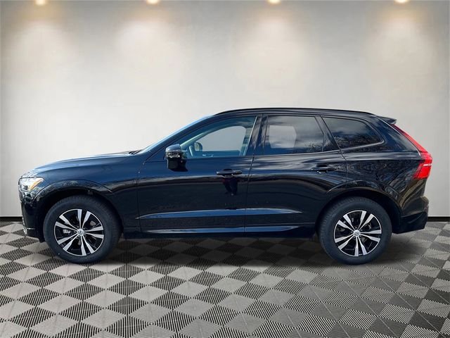 2024 Volvo XC60 Core Dark Theme