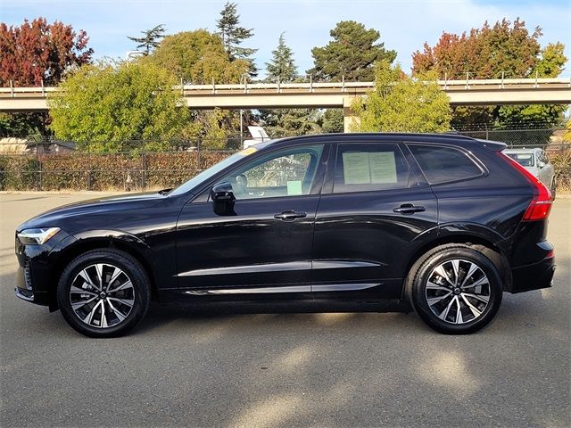 2024 Volvo XC60 Core Dark Theme