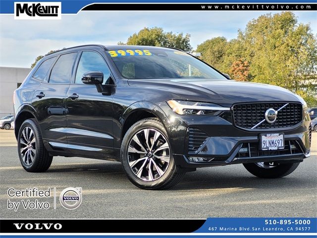 2024 Volvo XC60 Core Dark Theme