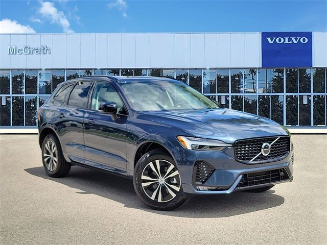 2024 Volvo XC60 Core Dark Theme