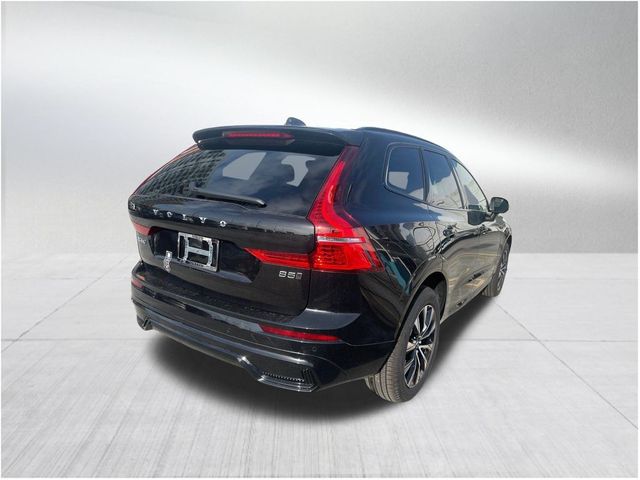 2024 Volvo XC60 Core Dark Theme