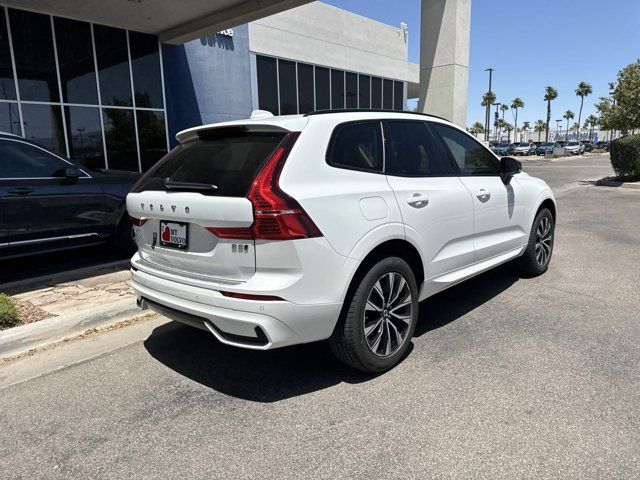 2024 Volvo XC60 Core Dark Theme