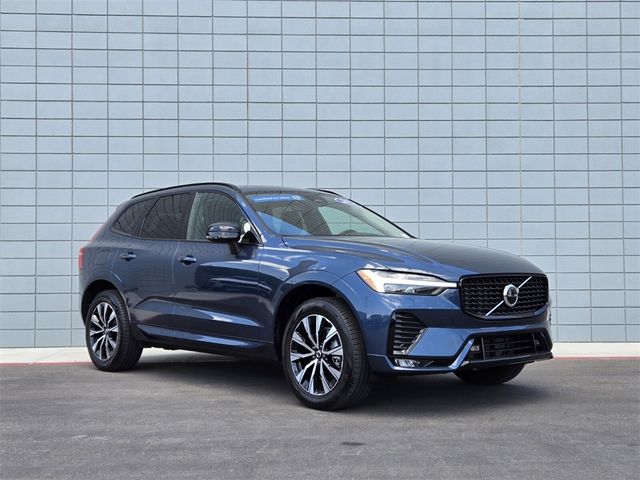 2024 Volvo XC60 Core Dark Theme