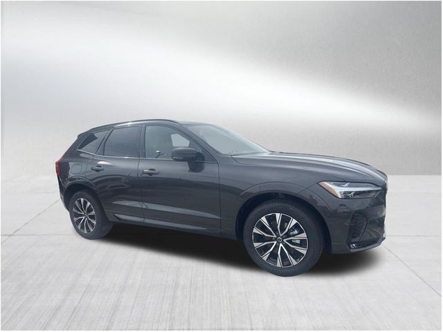 2024 Volvo XC60 Core Dark Theme