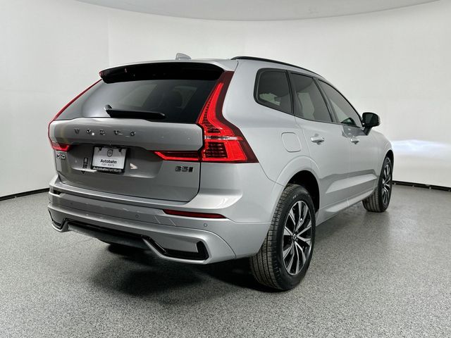 2024 Volvo XC60 Core Dark Theme