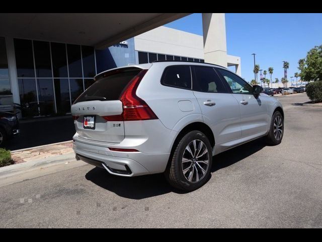 2024 Volvo XC60 Core Dark Theme