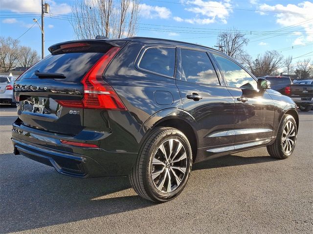 2024 Volvo XC60 Core Dark Theme