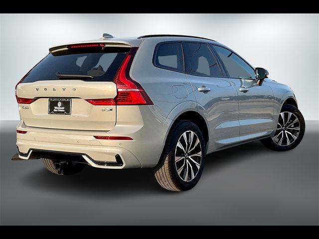 2024 Volvo XC60 Core Dark Theme