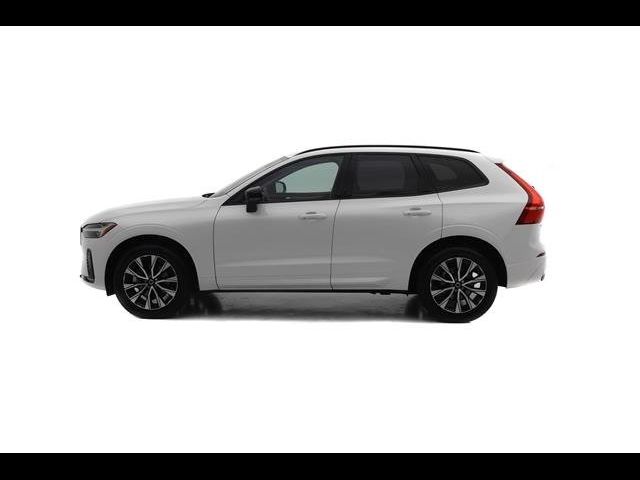 2024 Volvo XC60 Core Dark Theme