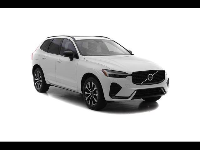 2024 Volvo XC60 Core Dark Theme