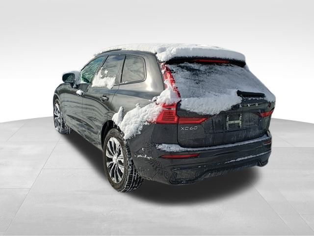 2024 Volvo XC60 Core Dark Theme