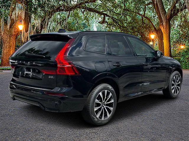 2024 Volvo XC60 Core Dark Theme