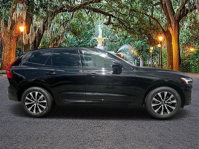 2024 Volvo XC60 Core Dark Theme