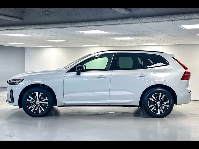 2024 Volvo XC60 Core Dark Theme