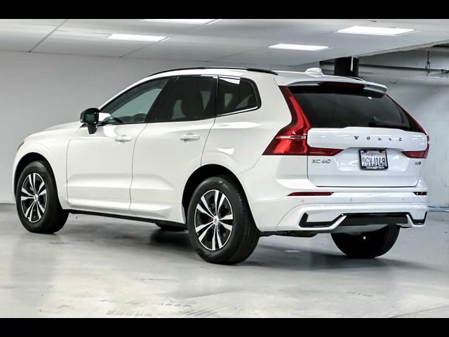 2024 Volvo XC60 Core Dark Theme