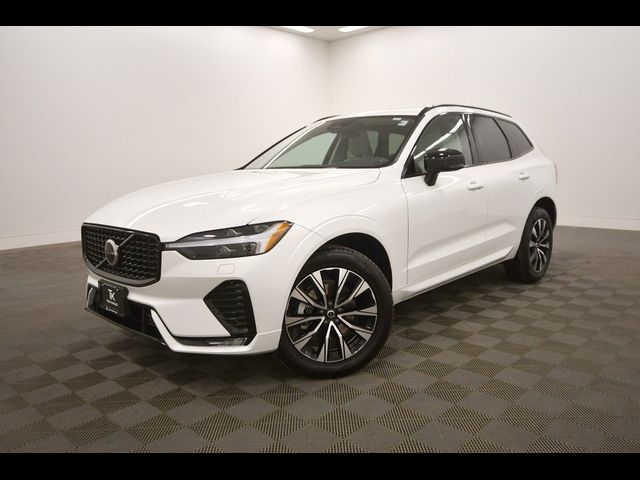 2024 Volvo XC60 Core Dark Theme