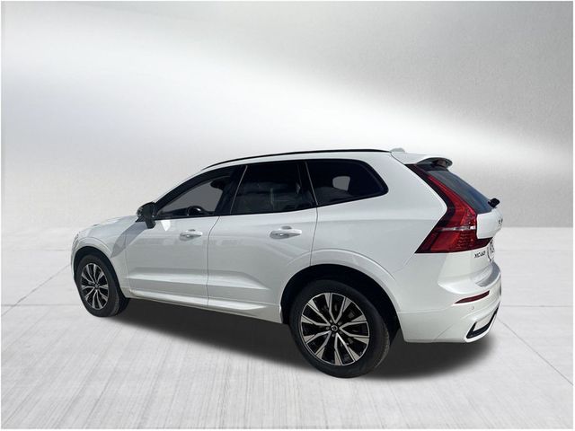 2024 Volvo XC60 Core Dark Theme