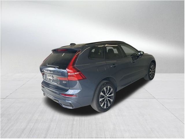 2024 Volvo XC60 Core Dark Theme