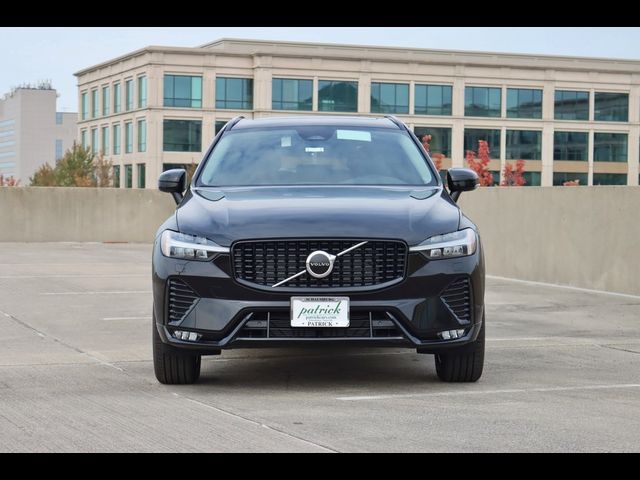 2024 Volvo XC60 Core Dark Theme