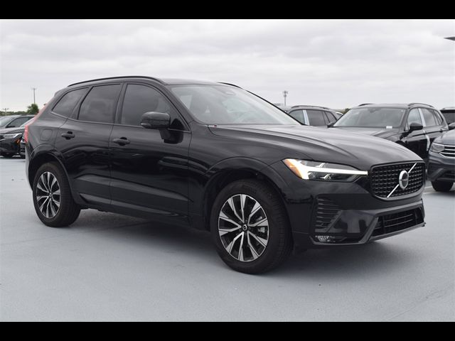 2024 Volvo XC60 Core Dark Theme