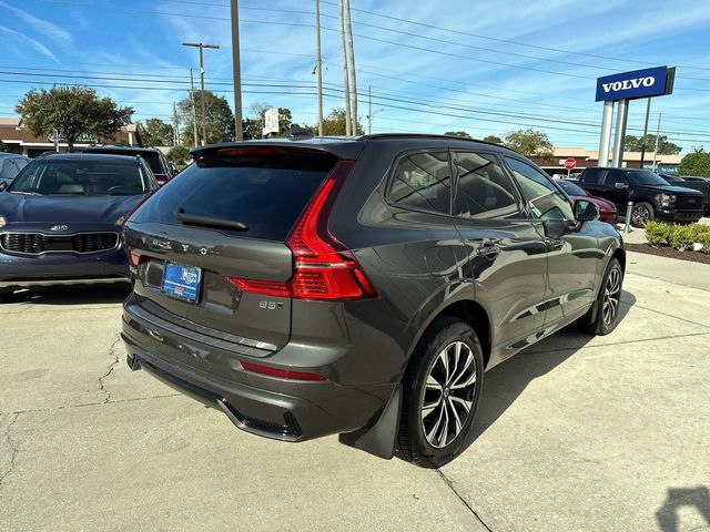 2024 Volvo XC60 Core Dark Theme