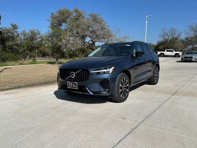 2024 Volvo XC60 Core Dark Theme