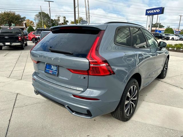 2024 Volvo XC60 Plus Dark Theme