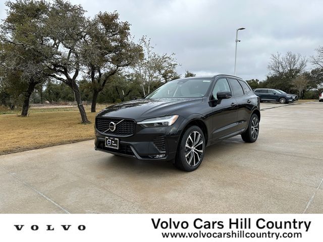 2024 Volvo XC60 Plus Dark Theme