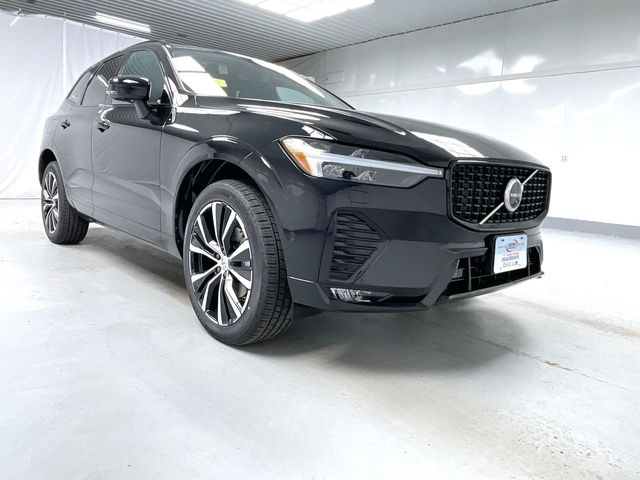 2024 Volvo XC60 Plus Dark Theme