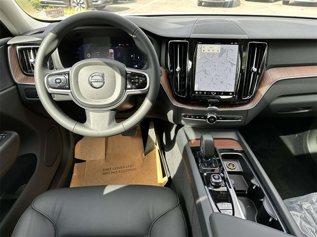 2024 Volvo XC60 Plus Dark Theme