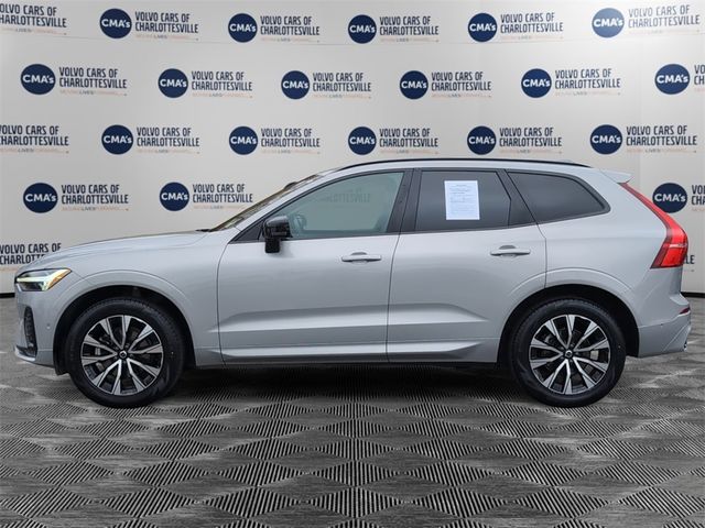 2024 Volvo XC60 Plus Dark Theme