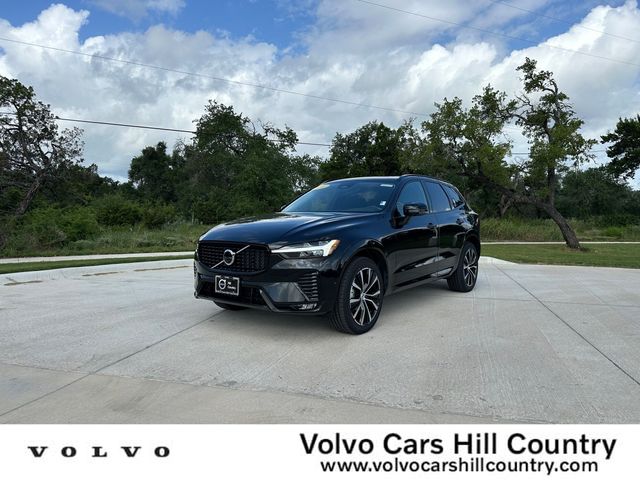 2024 Volvo XC60 Plus Dark Theme