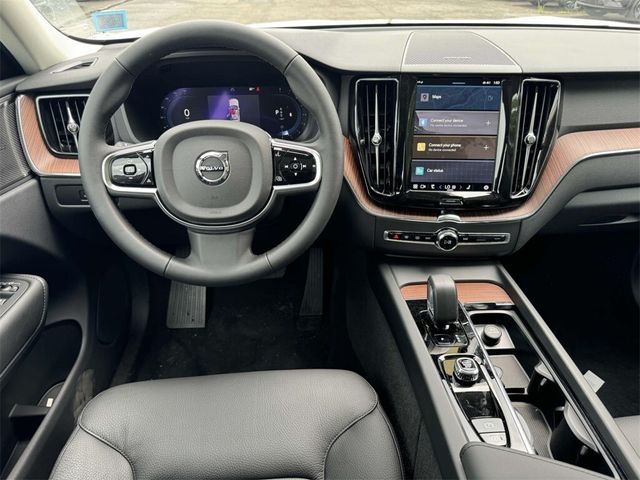 2024 Volvo XC60 Plus Dark Theme